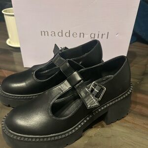 Madden Girl TRISH Mary Jane Block Heels size 7.5